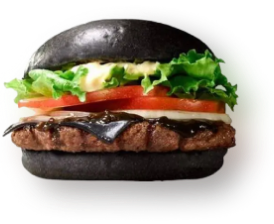Black burger au pain noir, steak et salade